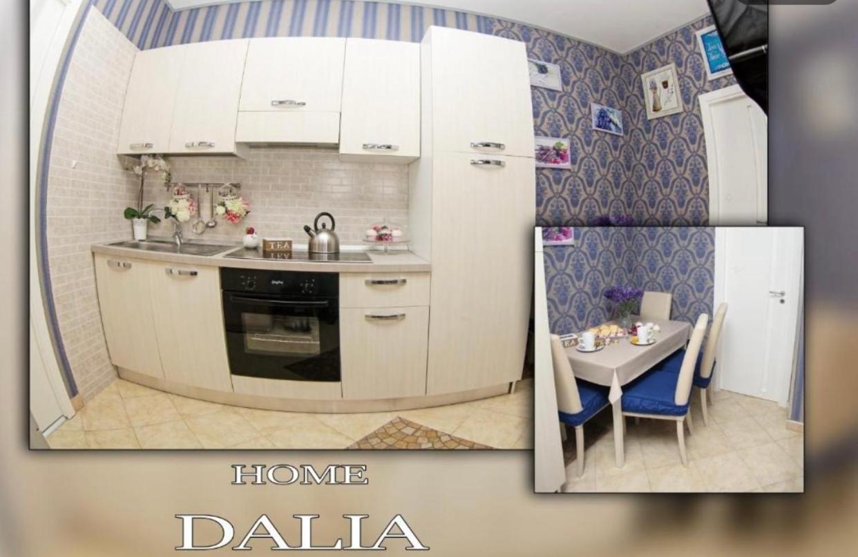 شقة Casa Dalia نابولي المظهر الخارجي الصورة